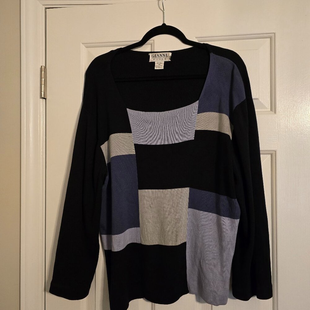 Gianni L. long-sleeved sweater w/patchwork design in black, blue, gray